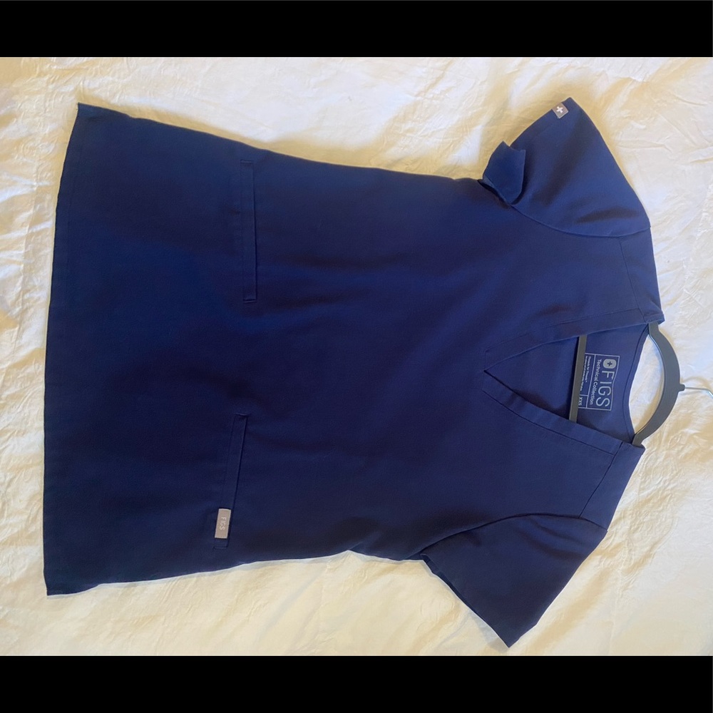 FIGS XXS Scrub top bundle navy blue